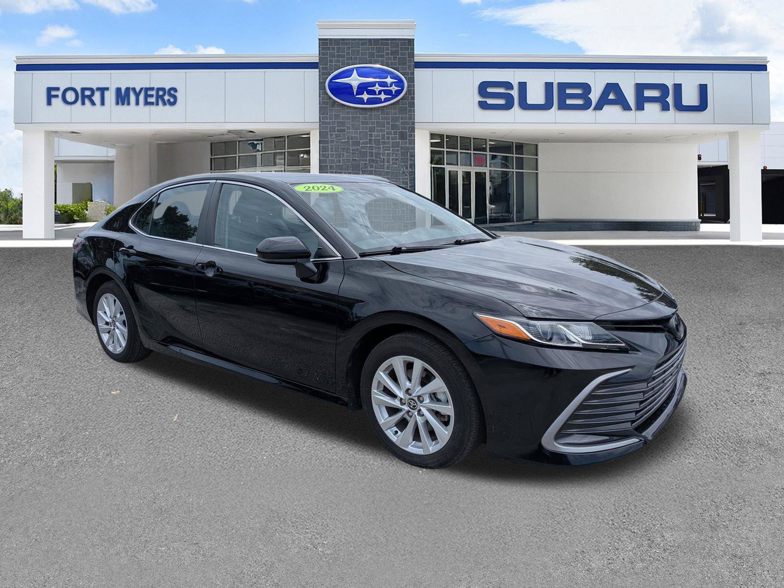 Used 2024 Toyota Camry LE FWD image 2