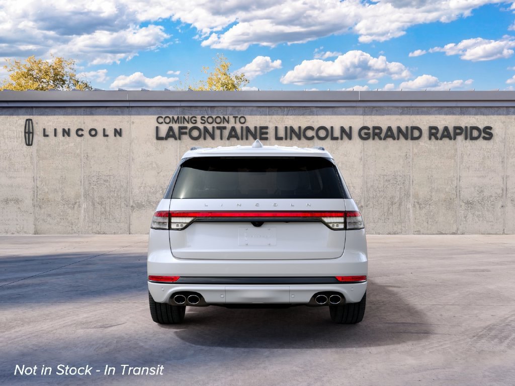 New 2027 Lincoln Aviator AWD image 7