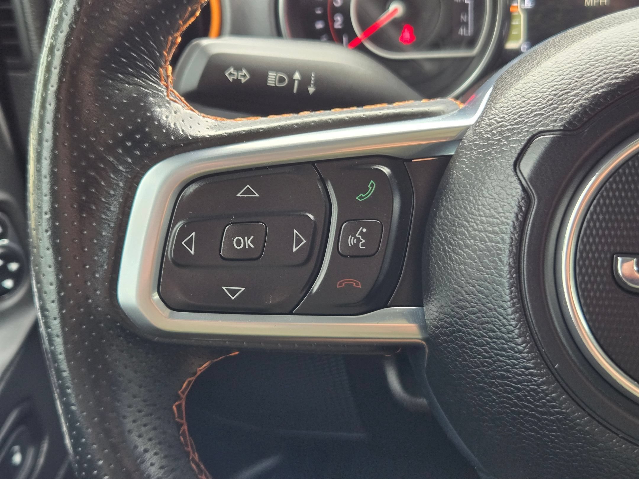 Used 2021 Jeep Gladiator Mojave AWD/4WD image 12