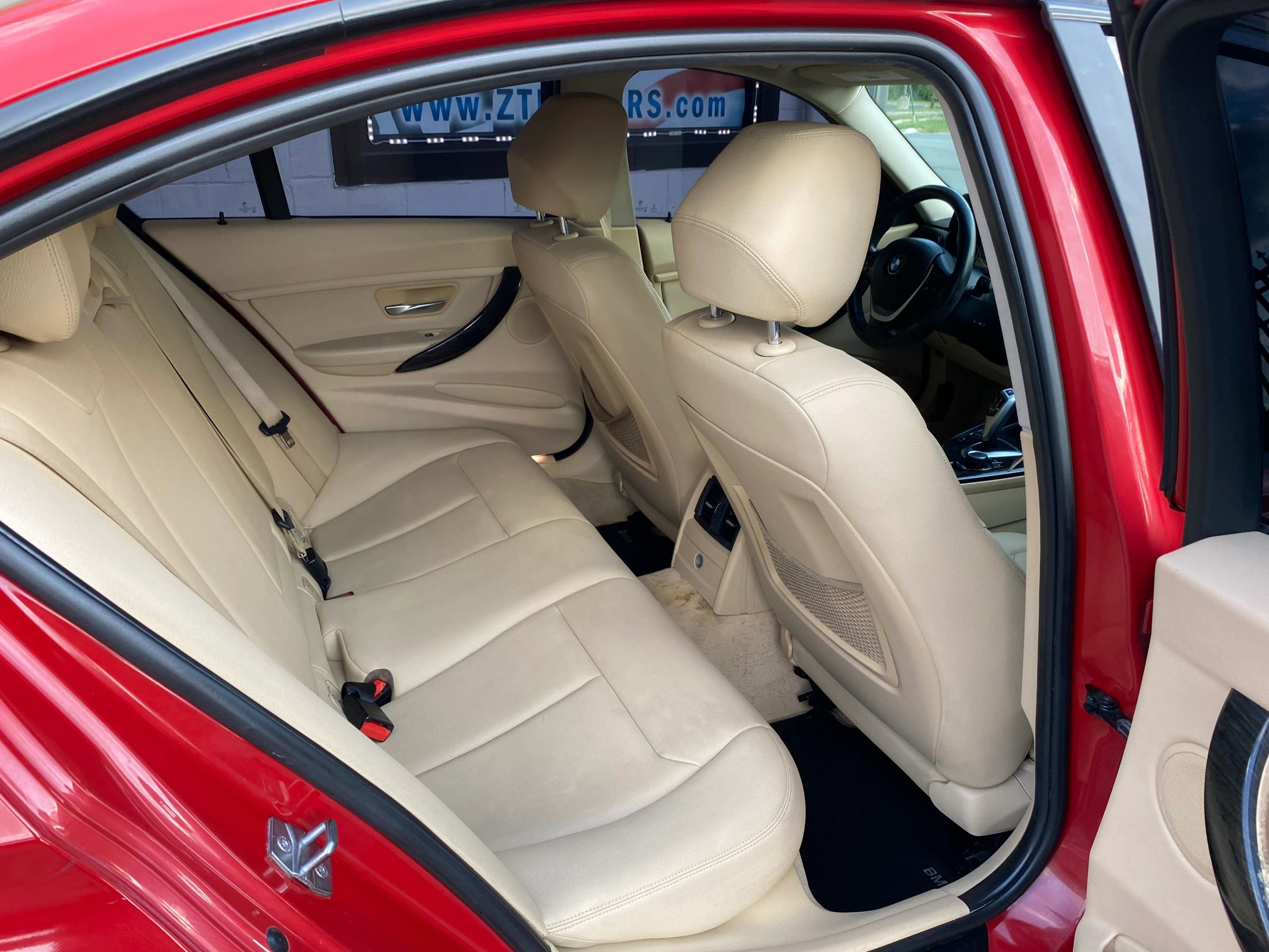 Used 2015 BMW 328i Sedan image 10