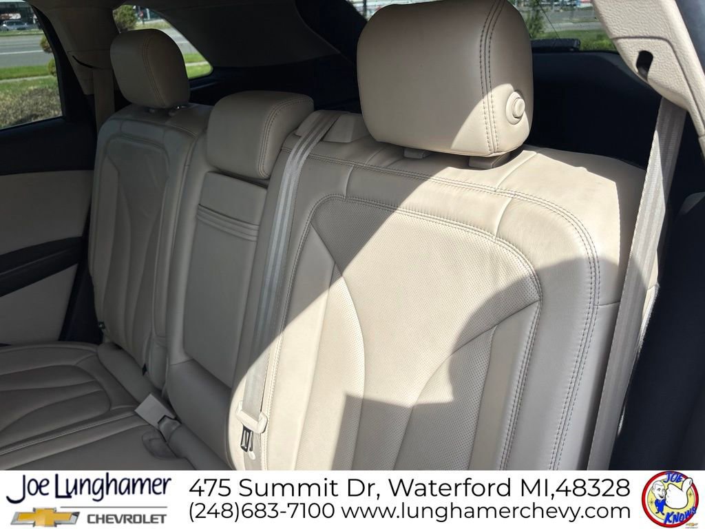 Used 2016 Lincoln MKX Reserve w/ Climate Package FWD image 13