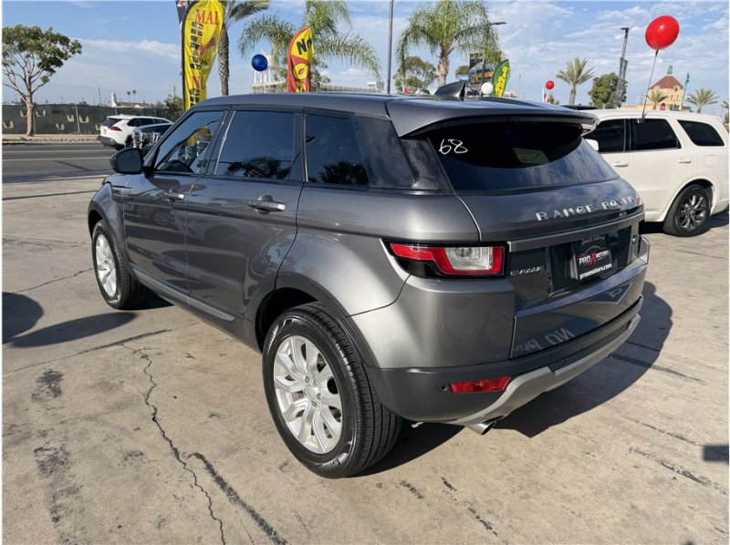 Used 2018 Land Rover Range Rover Evoque AWD/4WD image 4