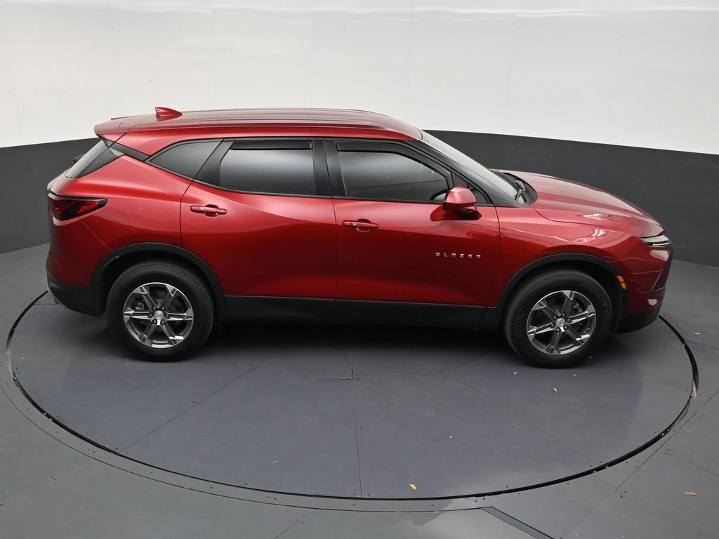 Used 2024 Chevrolet Blazer LT FWD image 17