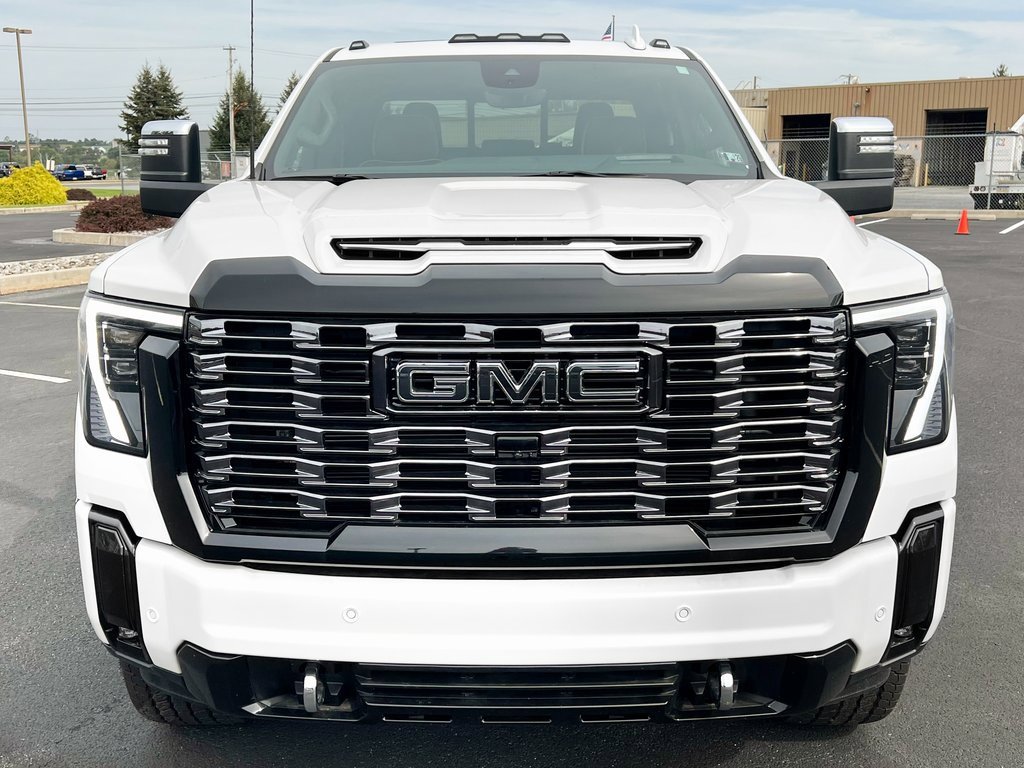 Used 2025 GMC Sierra 3500 Denali Ultimate image 17
