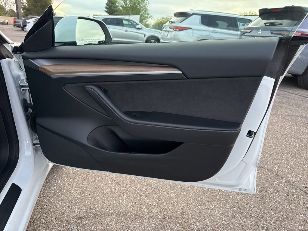 Used 2023 Tesla Model 3 Standard Range image 30