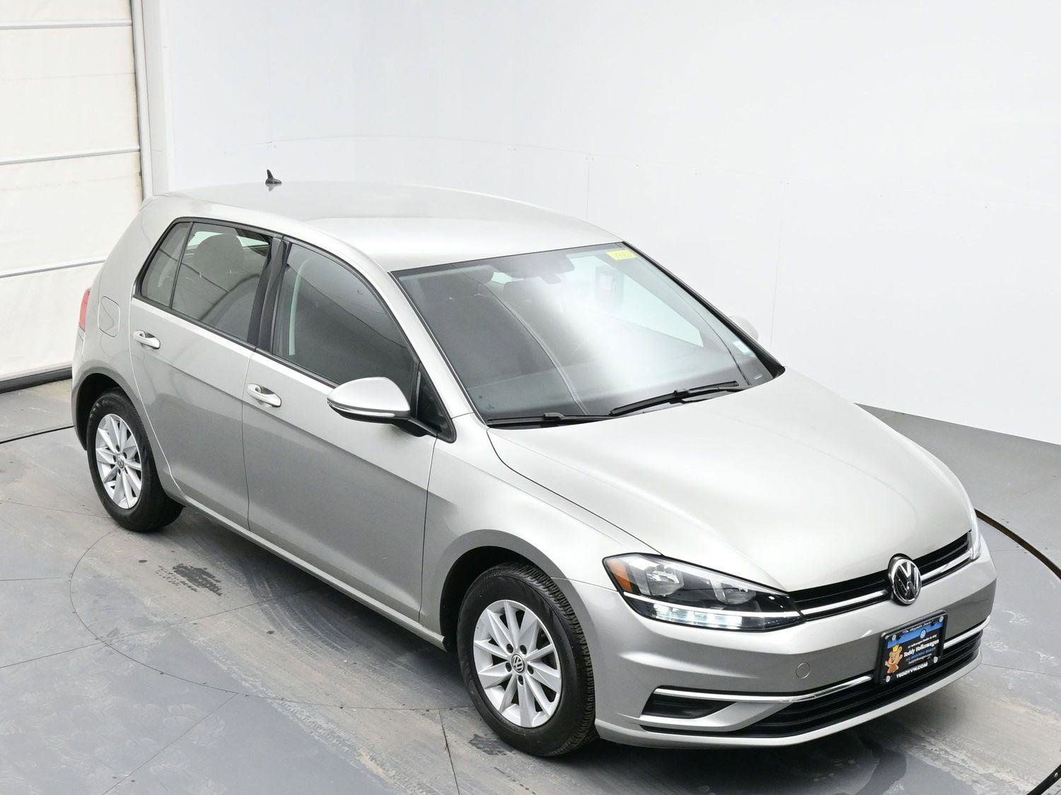 Used 2018 Volkswagen Golf S image 36