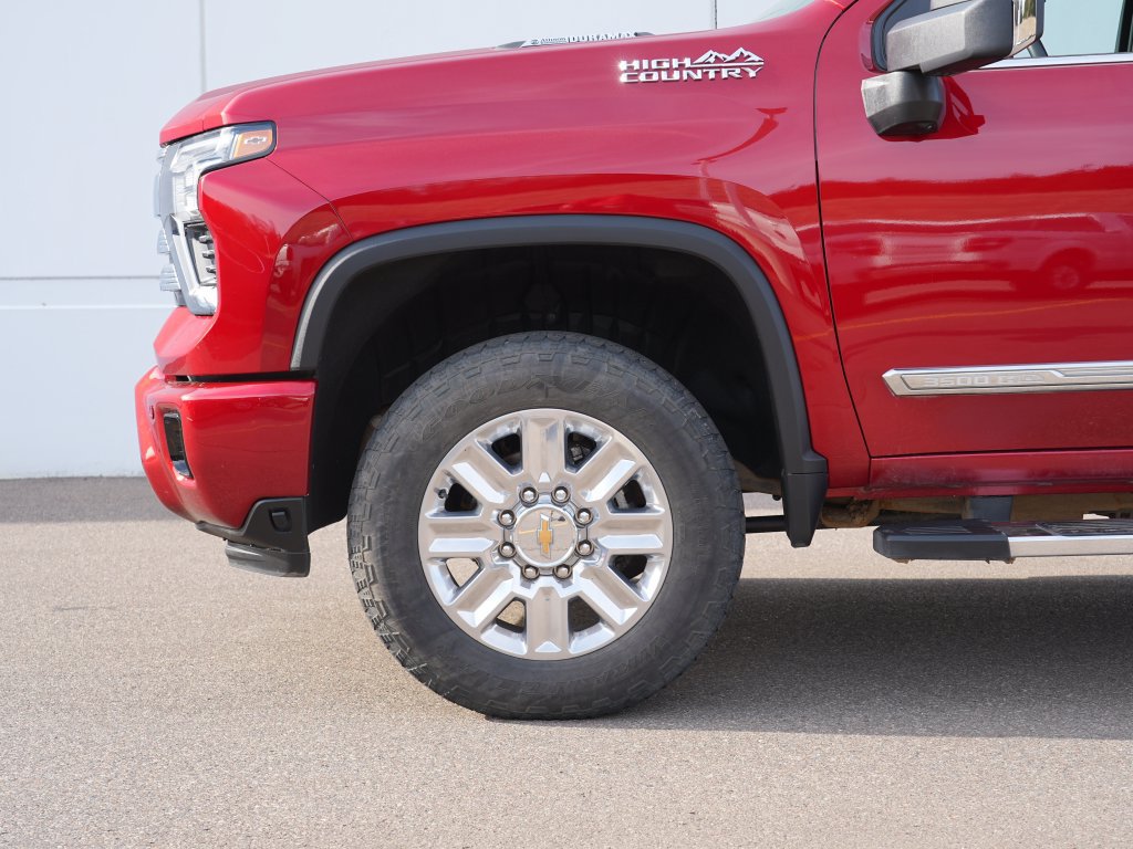 Used 2025 Chevrolet Silverado 3500 High Country w/ High Country Premium Package AWD/4WD image 12