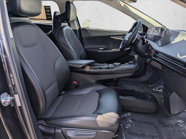 Used 2022 Kia EV6 Light RWD image 20