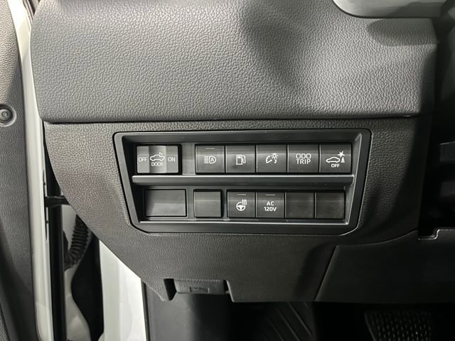 Used 2024 Toyota Tundra Limited image 25