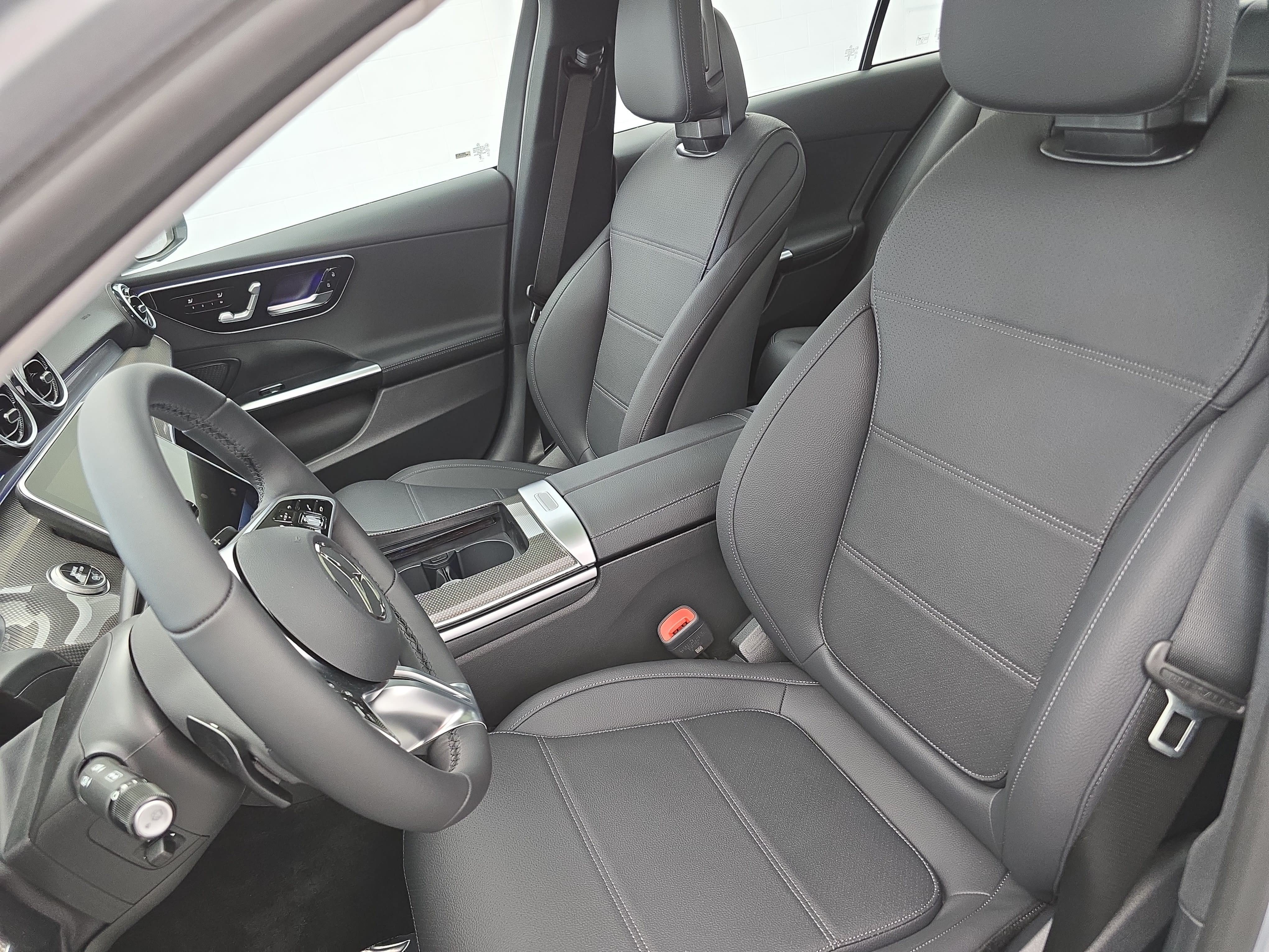 New 2026 Mercedes-Benz C 300 4MATIC Sedan image 15