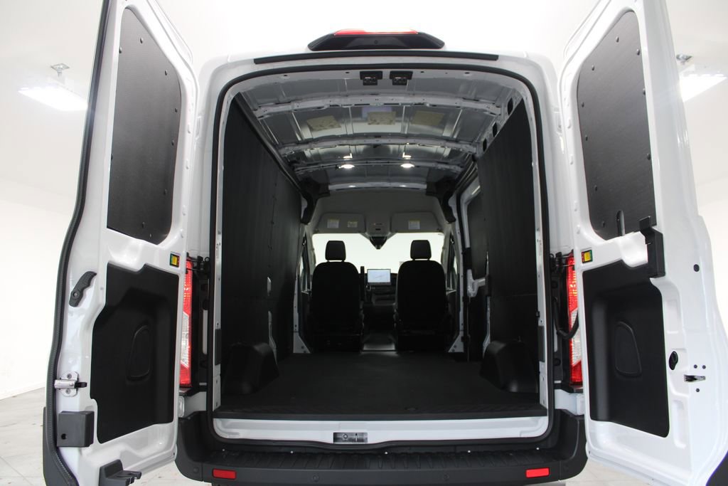 New 2026 Ford Transit 250 148 Medium Roof w/ Load Area Protection Package image 13