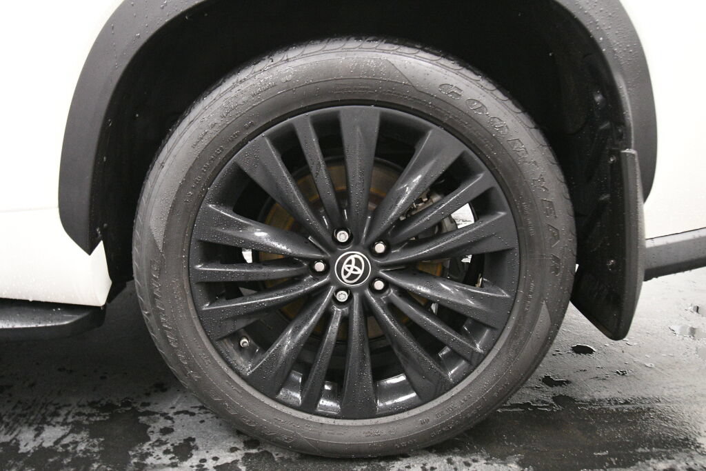 Used 2021 Toyota Highlander Platinum AWD/4WD image 37