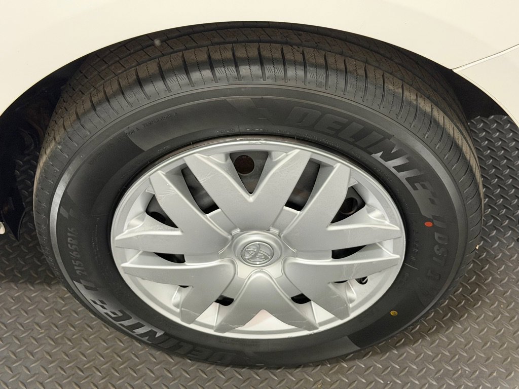 Used 2006 Toyota Sienna CE FWD image 20