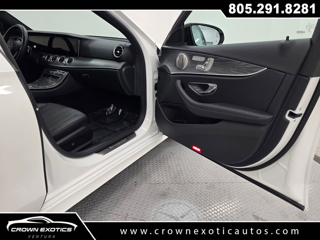 Used 2022 Mercedes-Benz E 450 4MATIC Sedan w/ Night Package image 13