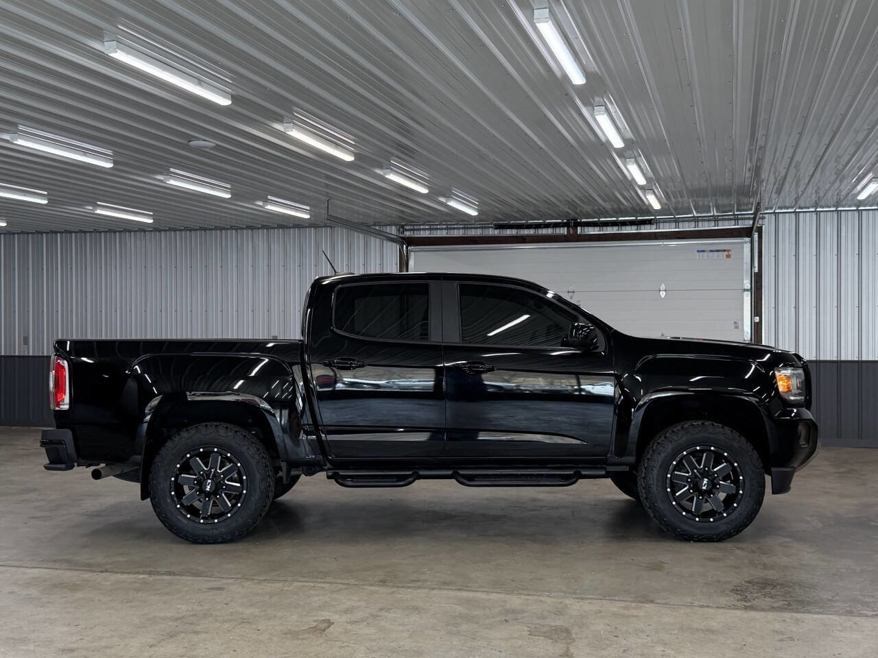 Used 2016 GMC Canyon SLE w/ All Terrain Adventure Package image 2