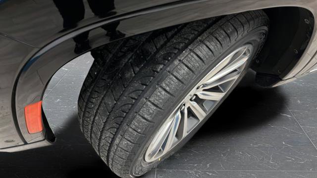 Used 2023 Jeep Grand Wagoneer Series II image 46