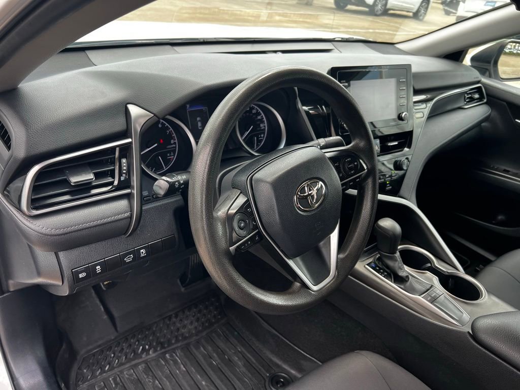 Used 2022 Toyota Camry LE FWD image 21
