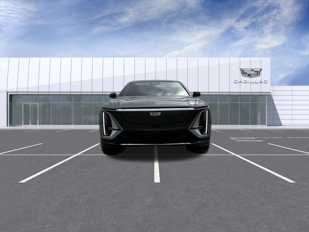 Certified 2025 Cadillac Lyriq Luxury w/ LPO, Floor Liner Package AWD/4WD image 7