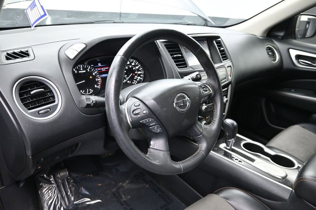Used 2019 Nissan Pathfinder SV w/ Rock Creek Edition FWD image 18