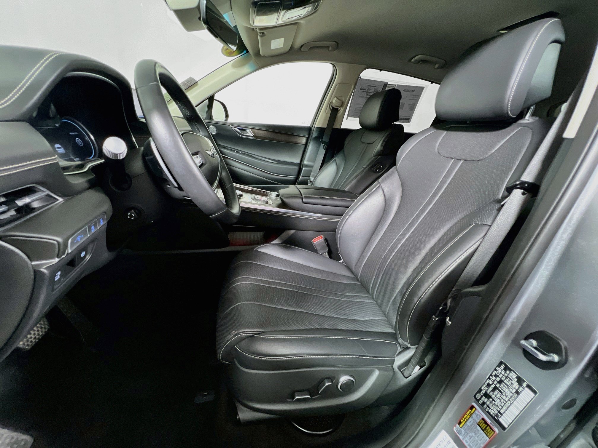 Used 2024 Genesis GV80 2.5T AWD/4WD image 14