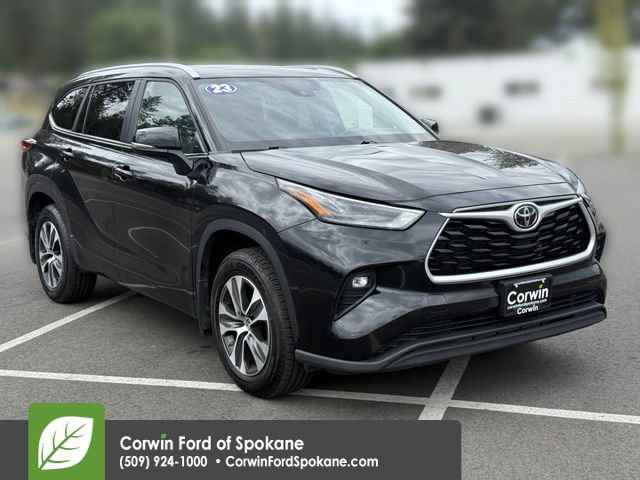 Used 2023 Toyota Highlander XLE