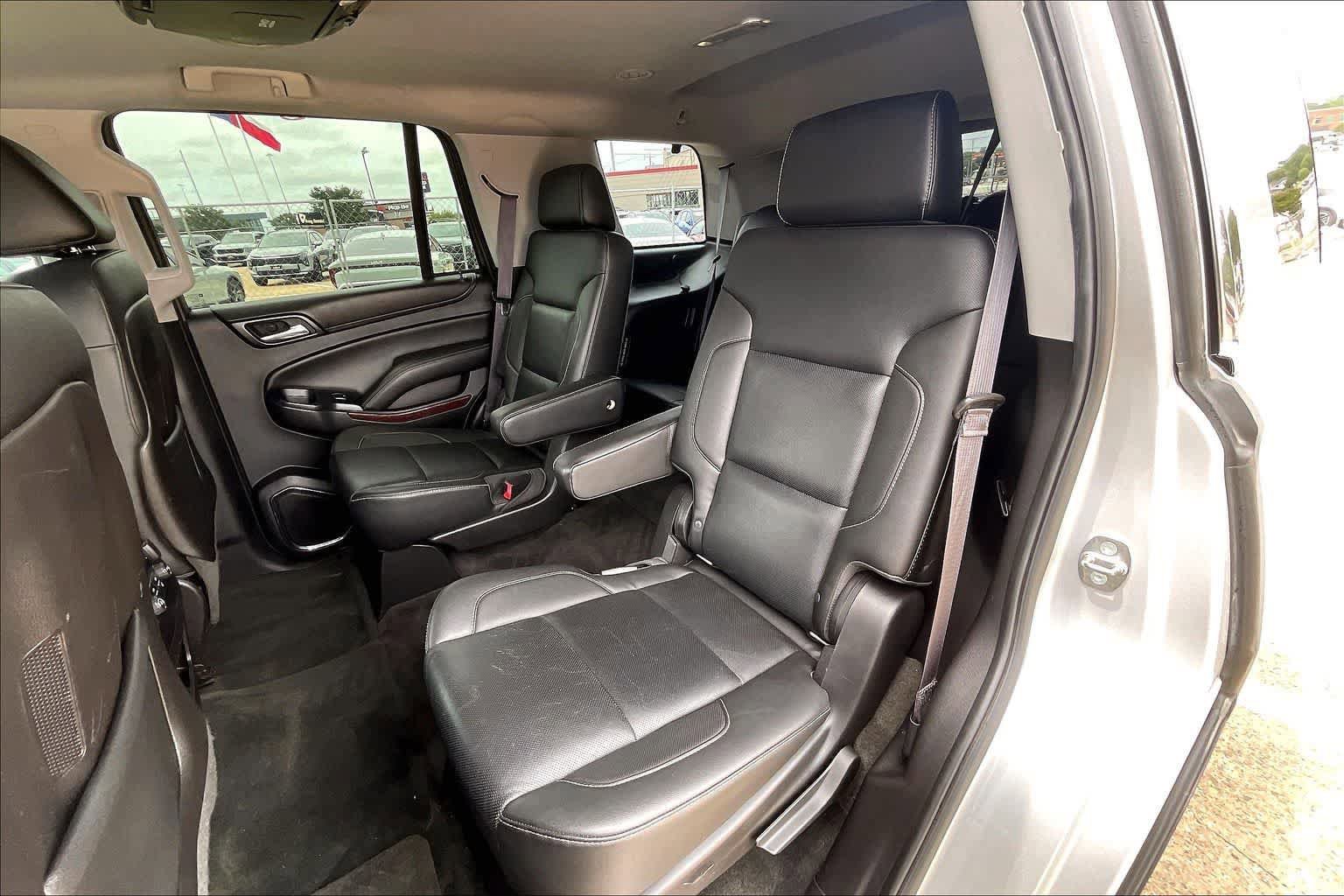 Used 2015 GMC Yukon SLT AWD/4WD image 28