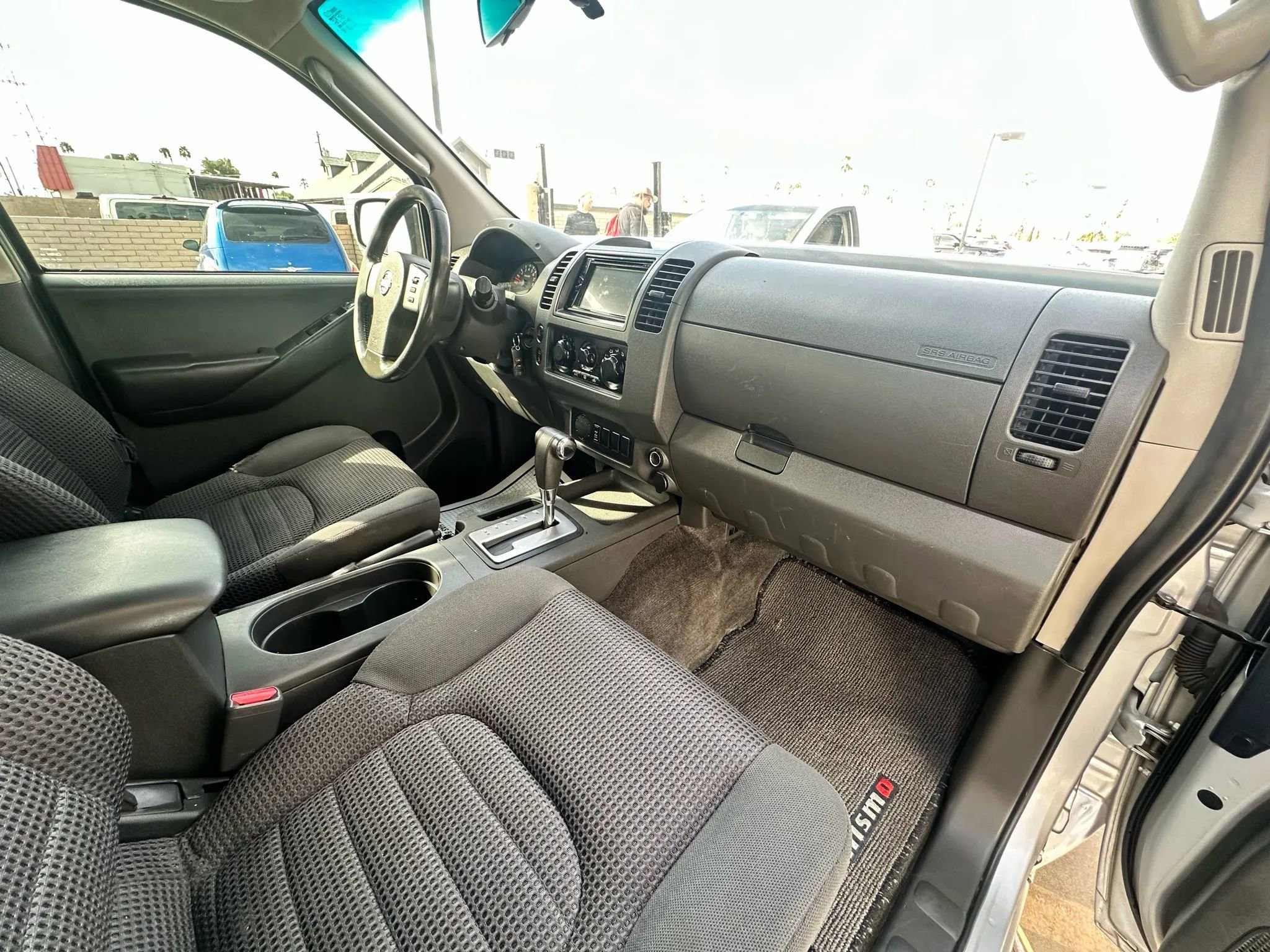 Used 2005 Nissan Frontier NISMO image 25