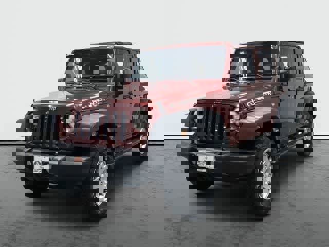 Used 2011 Jeep Wrangler Unlimited Rubicon w/ Connectivity Group image 1