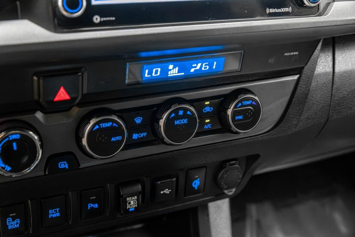 Used 2021 Toyota Tacoma TRD Sport w/ Technology Package image 27