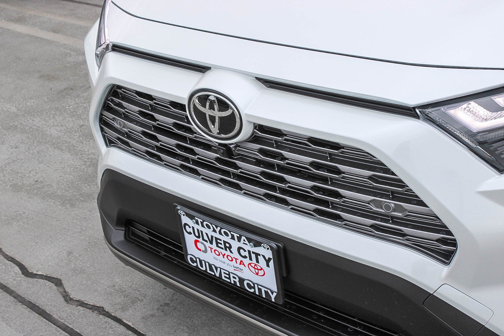 New 2025 Toyota RAV4 Limited image 6