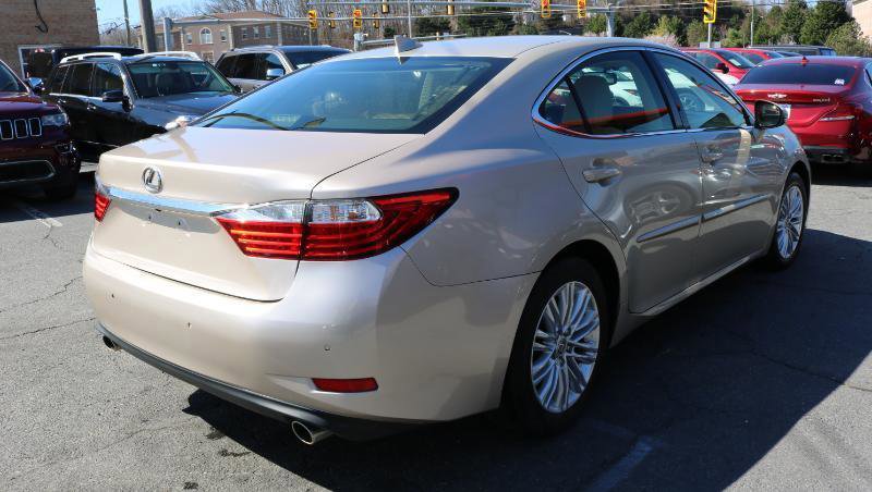 Used 2015 Lexus ES 350 4dr Sdn w/ Luxury Package image 8