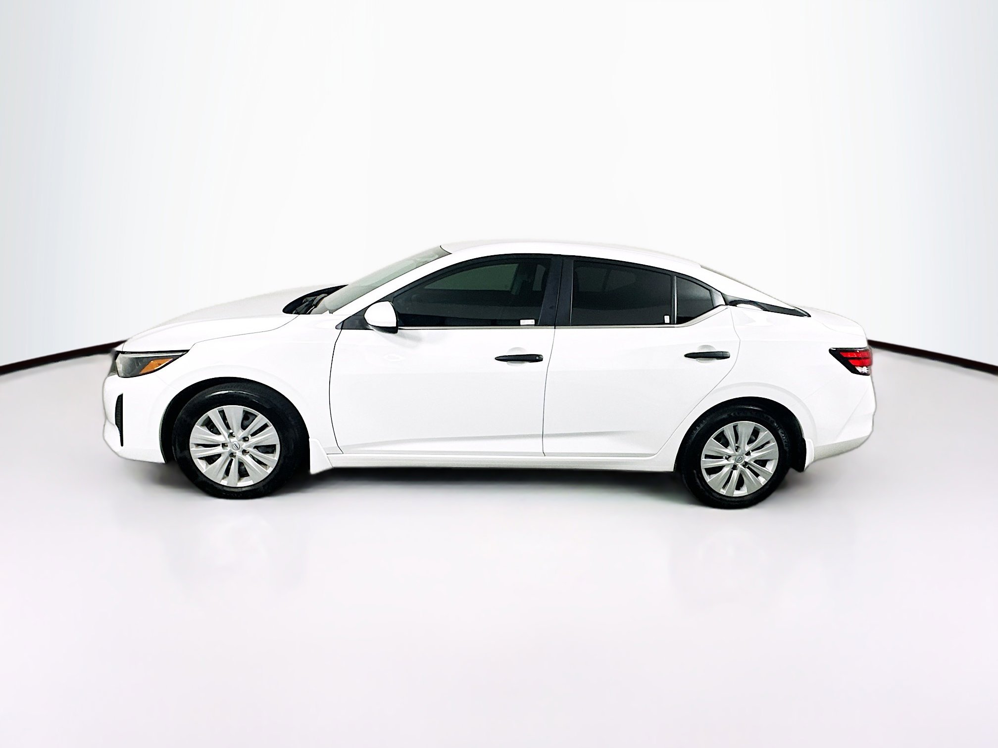 Used 2025 Nissan Sentra S FWD image 4