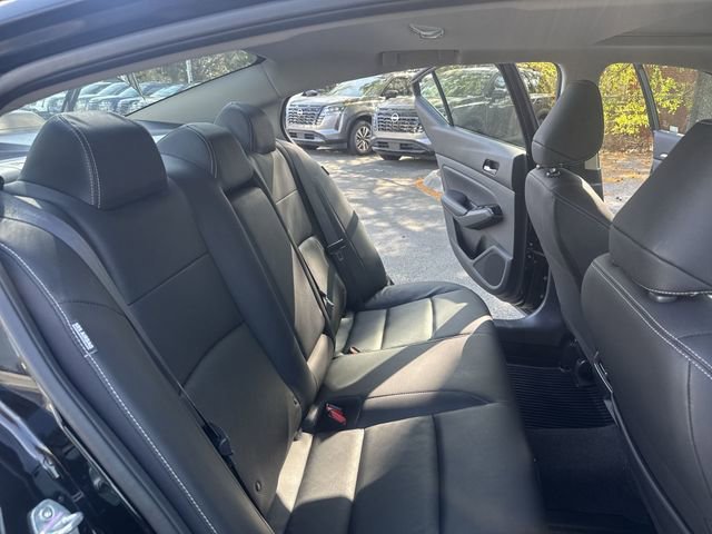 Used 2025 Nissan Altima 2.5 SL FWD image 11