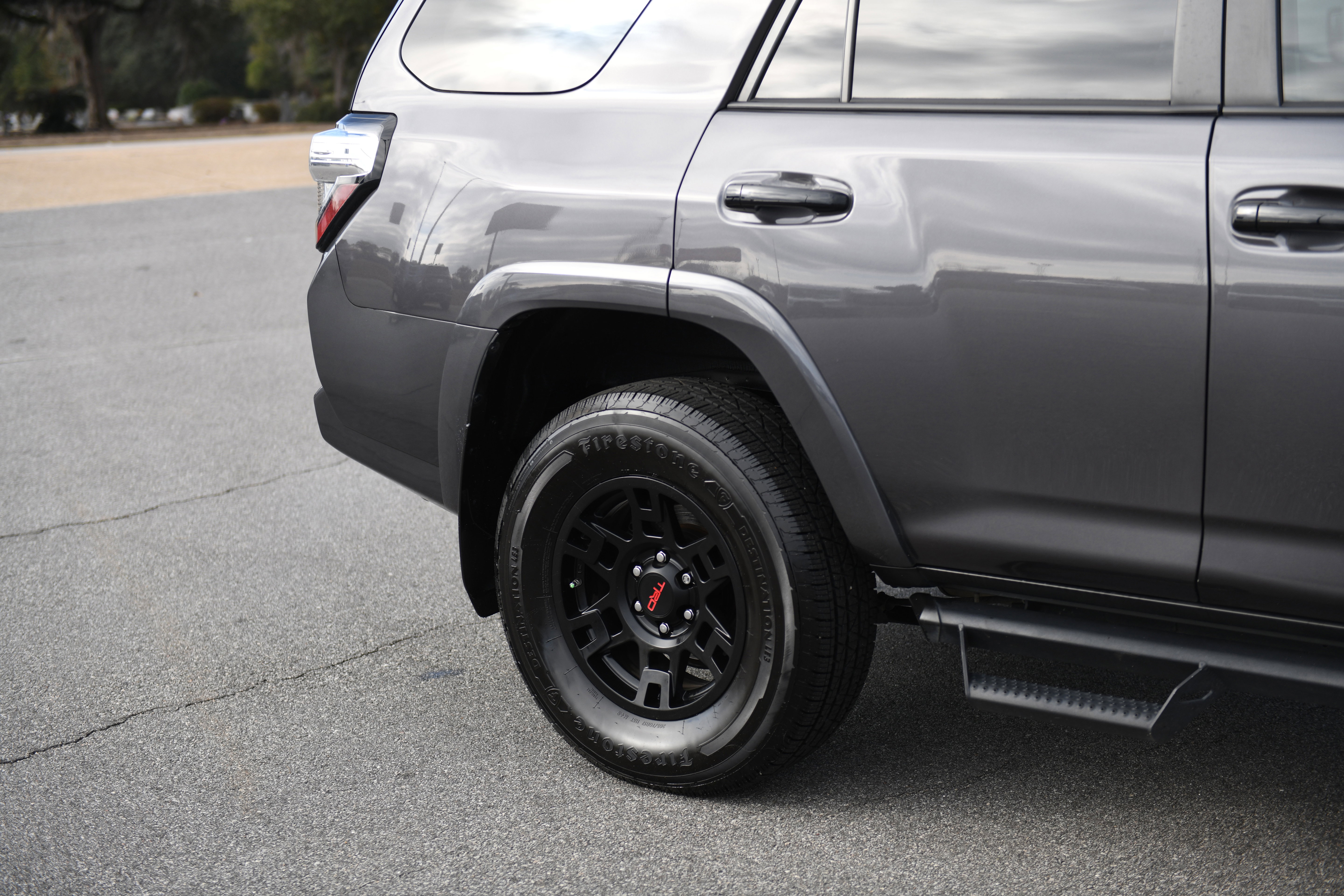 Used 2021 Toyota 4Runner Venture w/ Moonroof Package image 4
