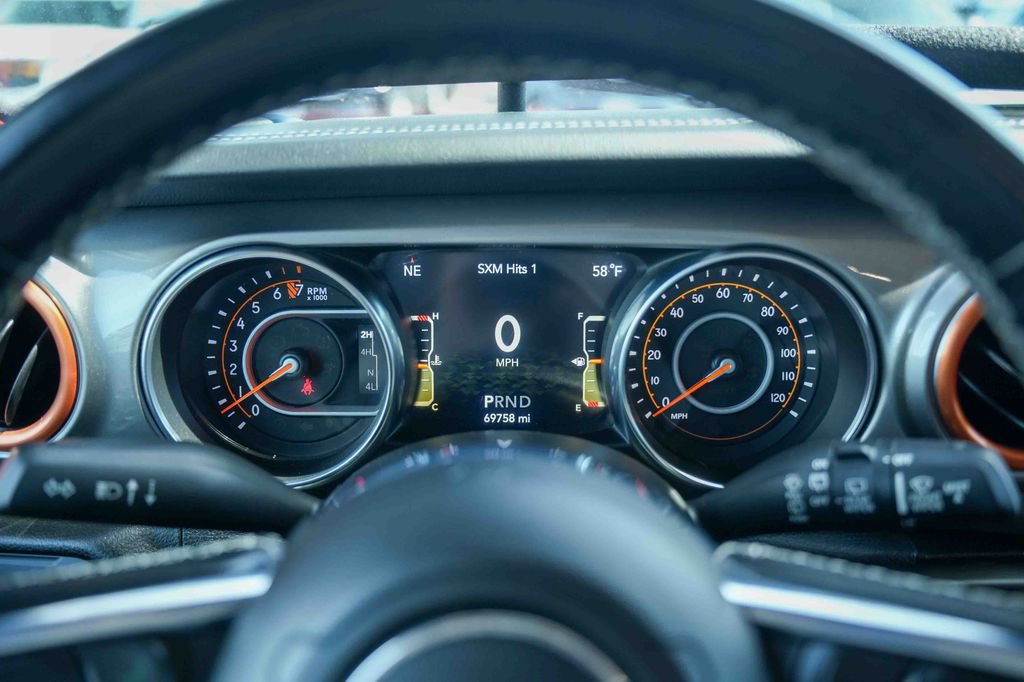 Used 2020 Jeep Wrangler Unlimited Sahara w/ Uconnect 4C Nav & Sound Group AWD/4WD image 28