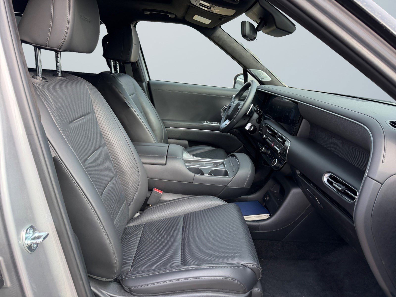 Used 2026 Hyundai Palisade Calligraphy image 18