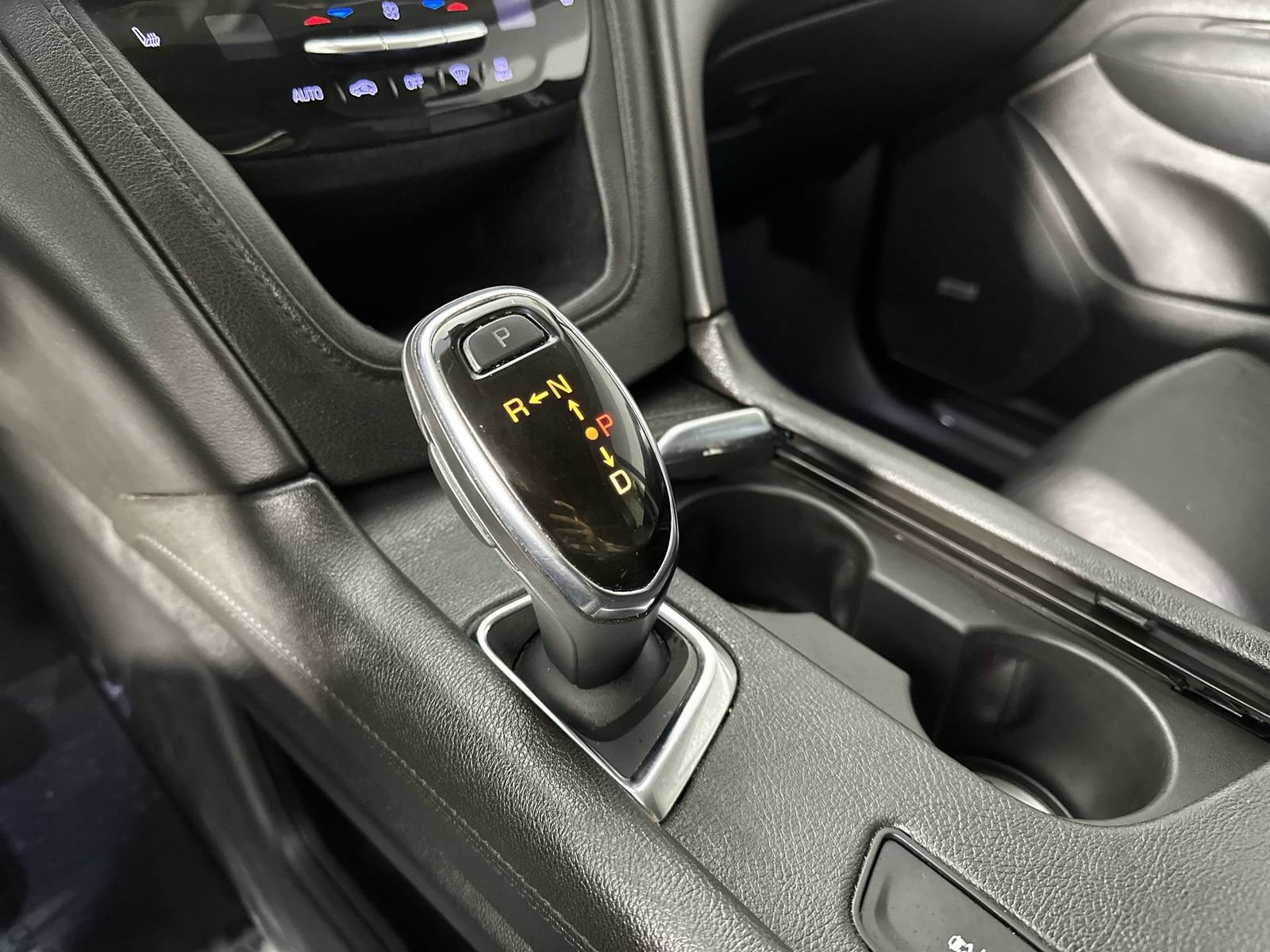 Used 2018 Cadillac XT5 Luxury w/ Driver Awareness Package image 20