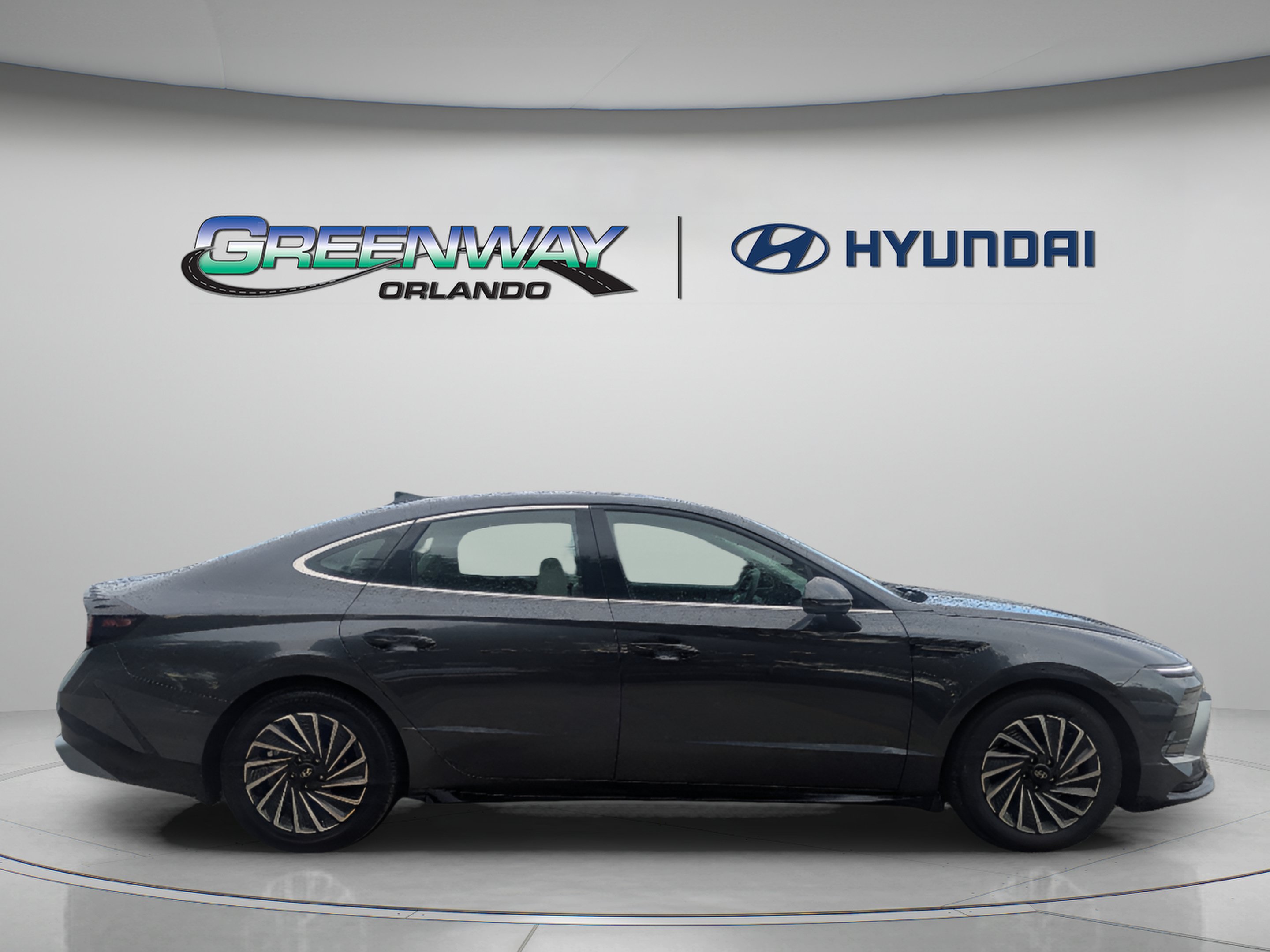Used 2024 Hyundai Sonata Limited FWD image 9