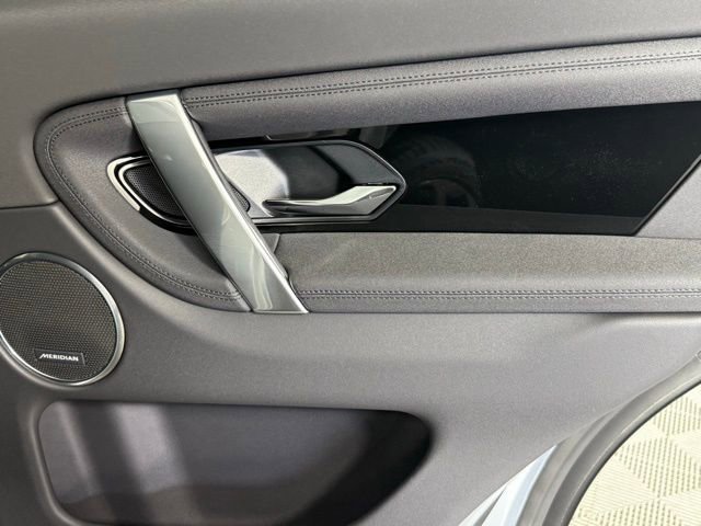 New 2025 Land Rover Discovery Sport S image 25