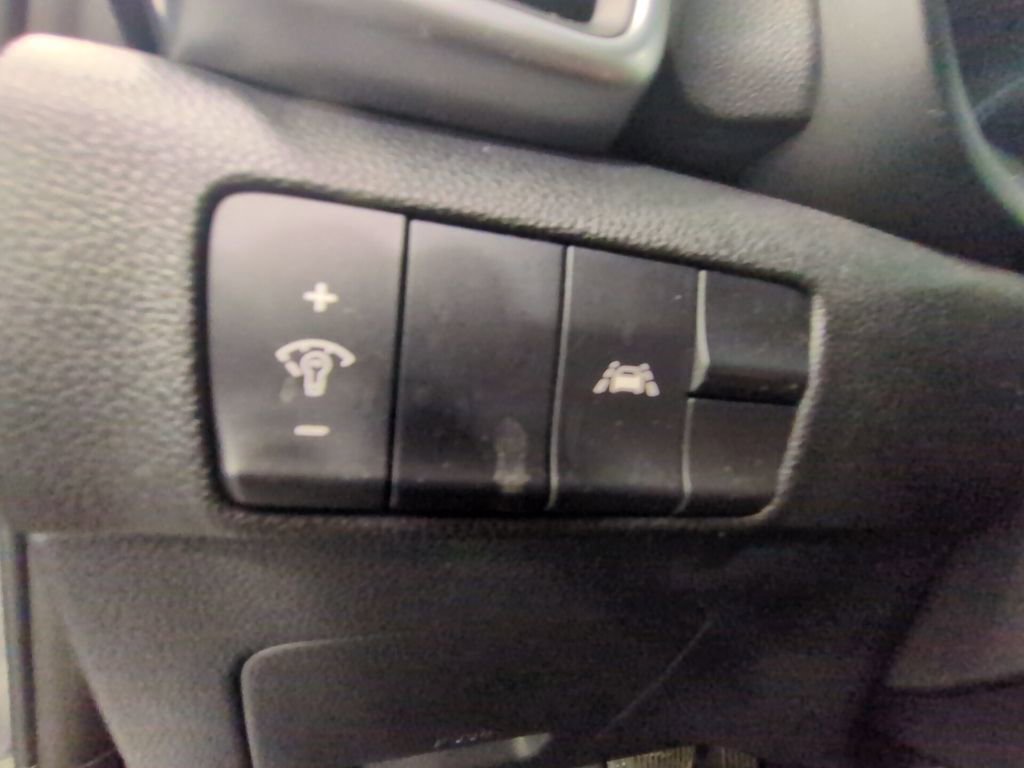 Used 2021 Kia Sportage LX image 12