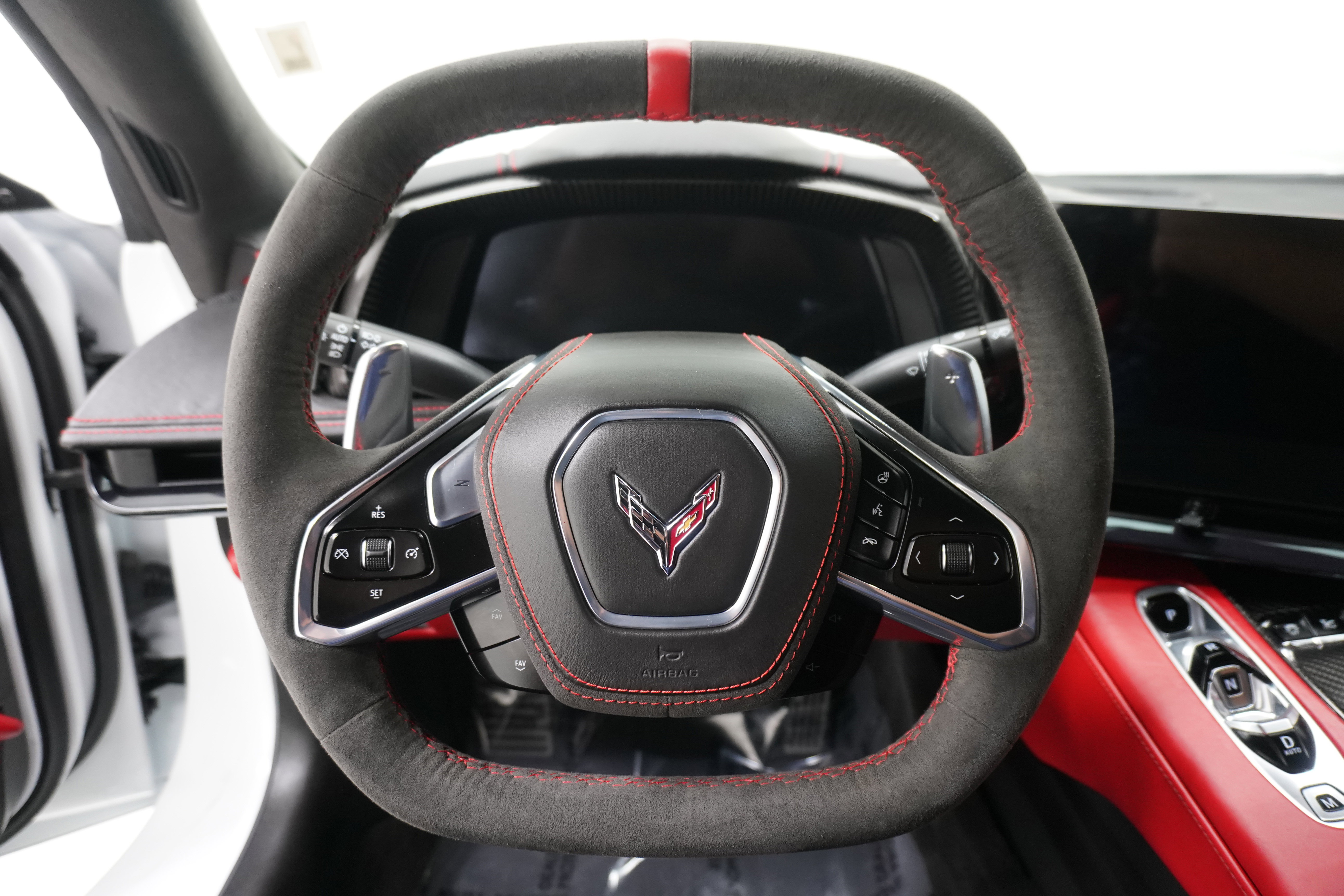 Used 2023 Chevrolet Corvette Stingray Premium Conv w/ Z51 Performance Package image 16