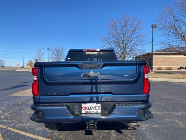 Used 2022 Chevrolet Silverado 2500 LTZ w/ LTZ Plus Package image 10