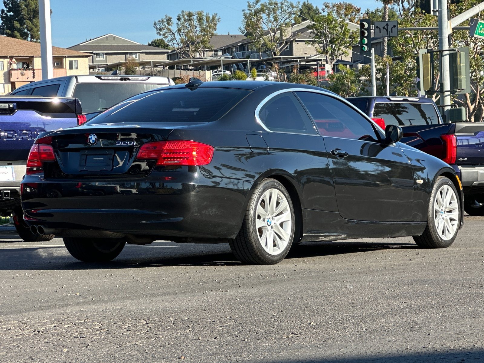 Used 2011 BMW 328i Coupe image 5