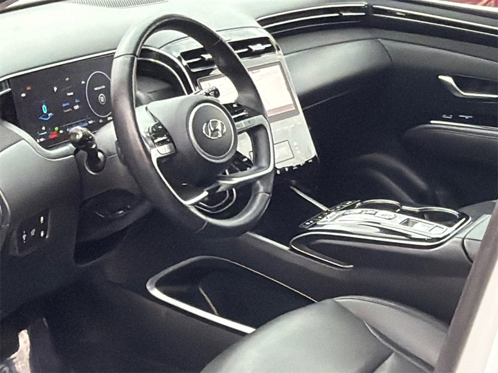 Used 2024 Hyundai Tucson Limited image 16