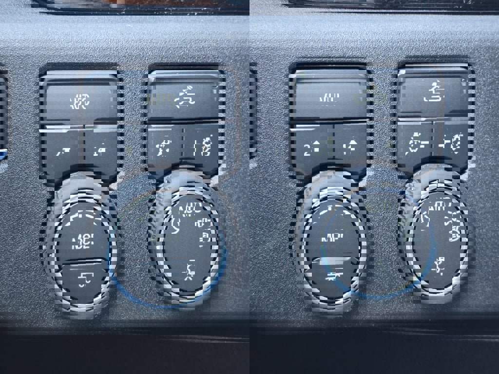 New 2026 Chevrolet Silverado 1500 LT image 18