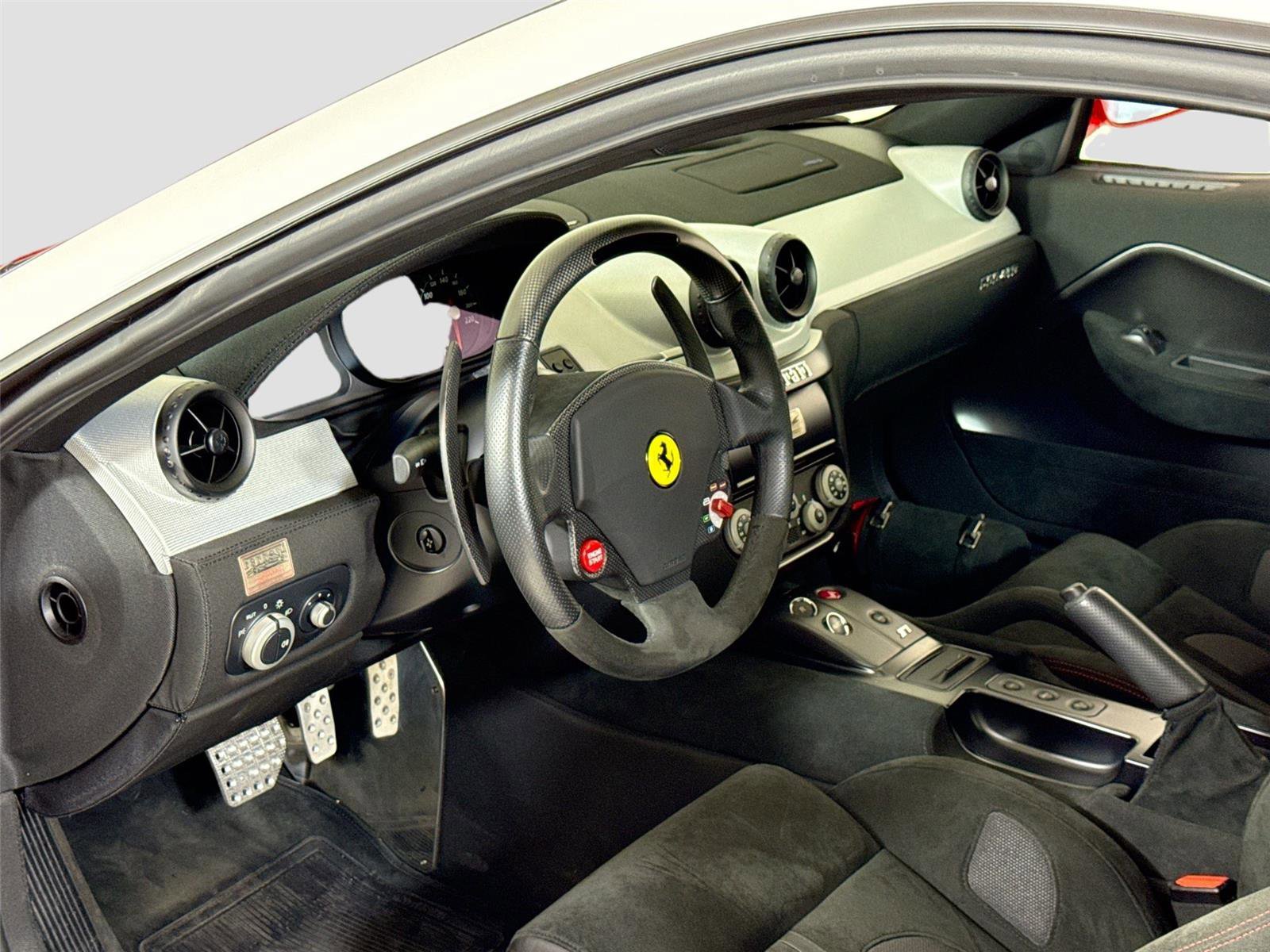 Used 2011 Ferrari 599 GTB Fiorano image 15