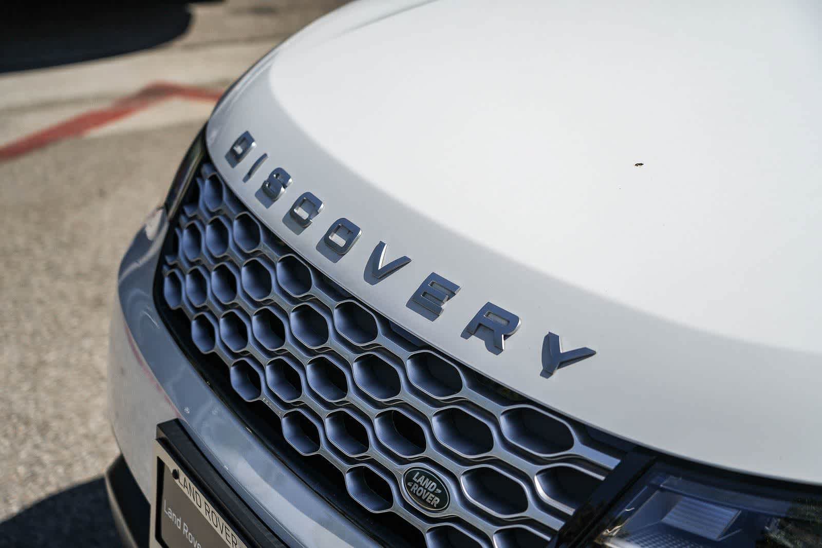 Used 2025 Land Rover Discovery S AWD/4WD image 11