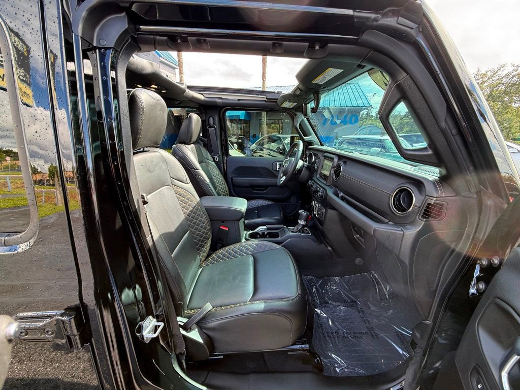 Used 2022 Jeep Wrangler Unlimited Sahara image 34