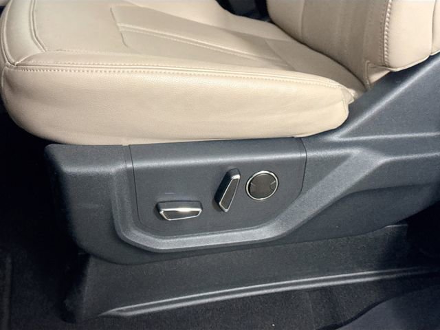 Used 2024 Ford Expedition Max Limited image 28