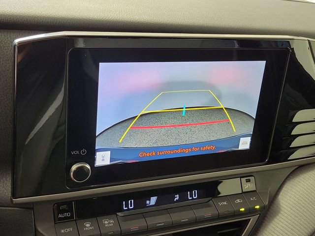 Used 2025 Toyota Camry SE FWD image 29